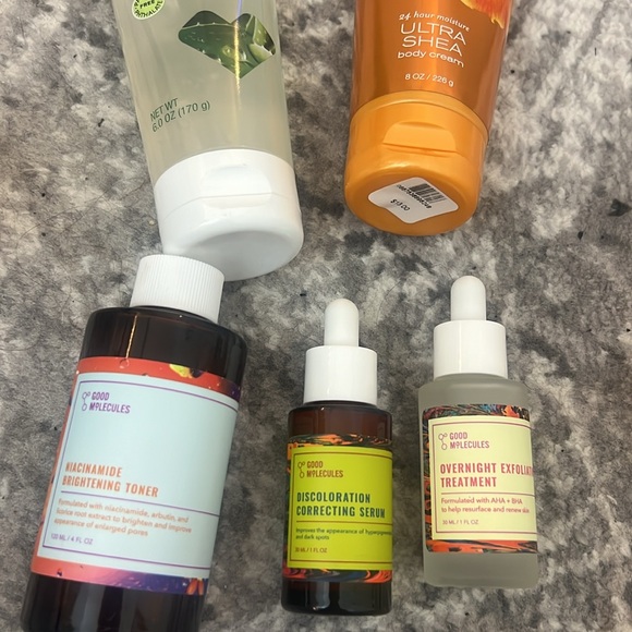 Lotion & skincare bundle - Picture 3 of 6